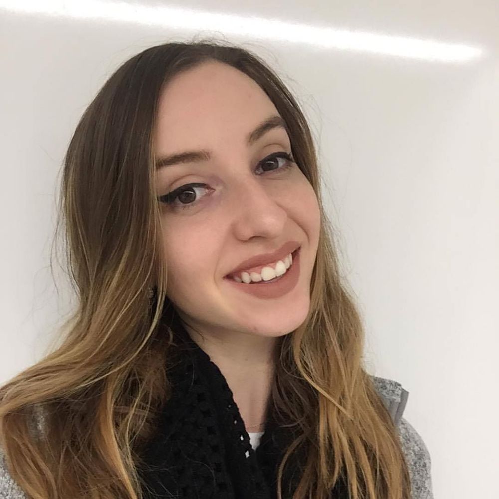 Meet your Posher, Avery